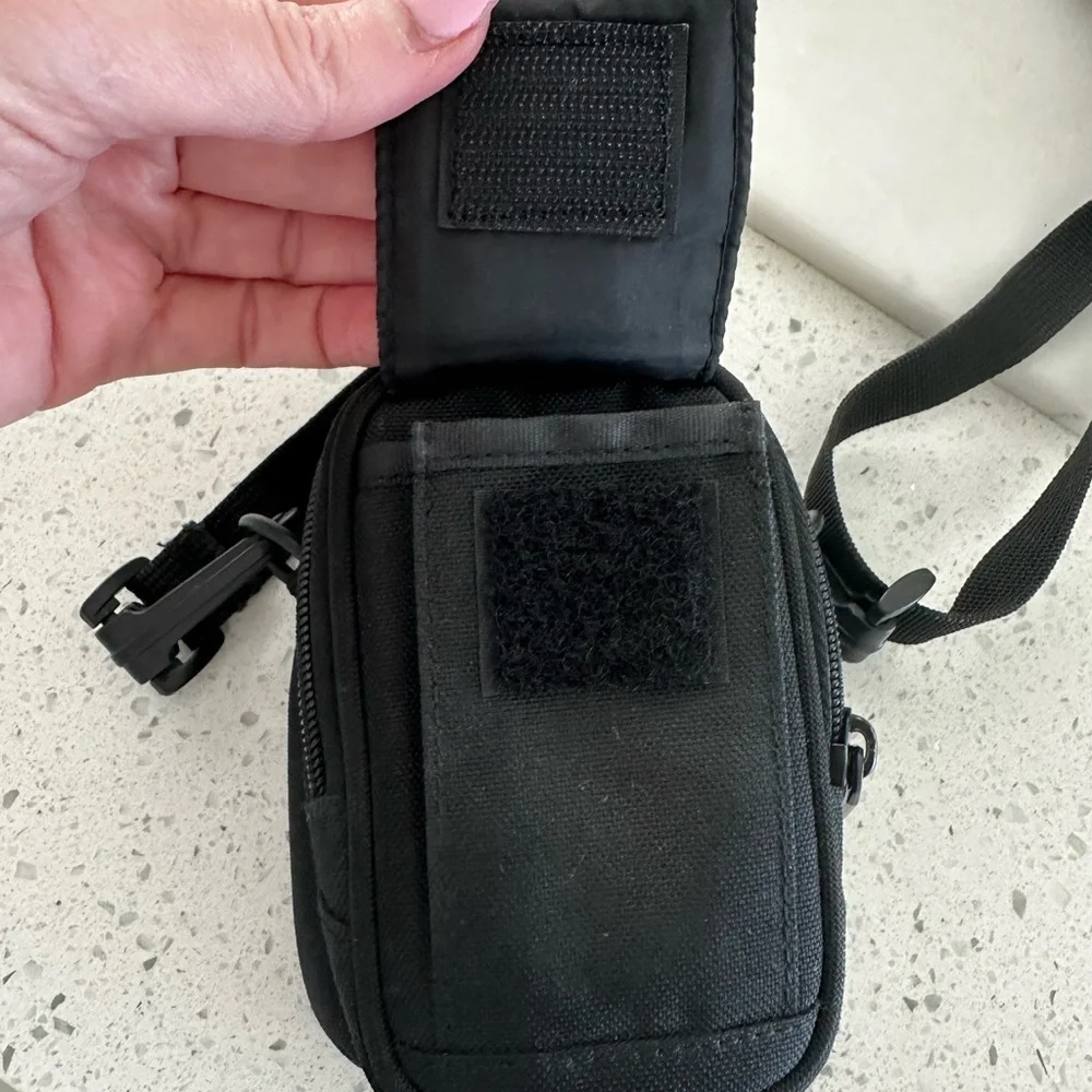 Lowepro Camera case with adjustable strap